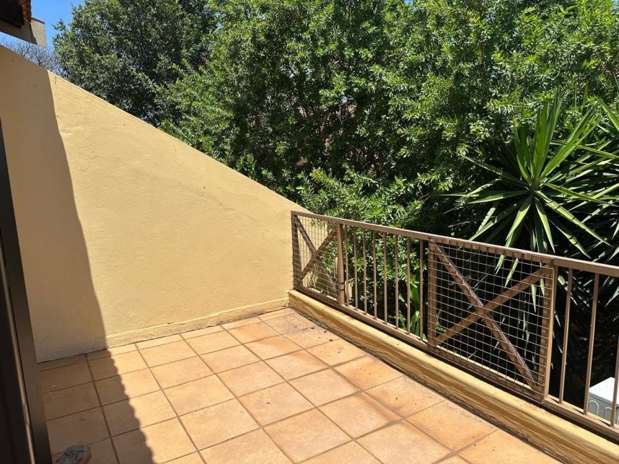 2 Bedroom Property for Sale in Waterval East North West